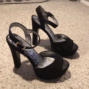 Sexy 5.5” platform heels by Brash